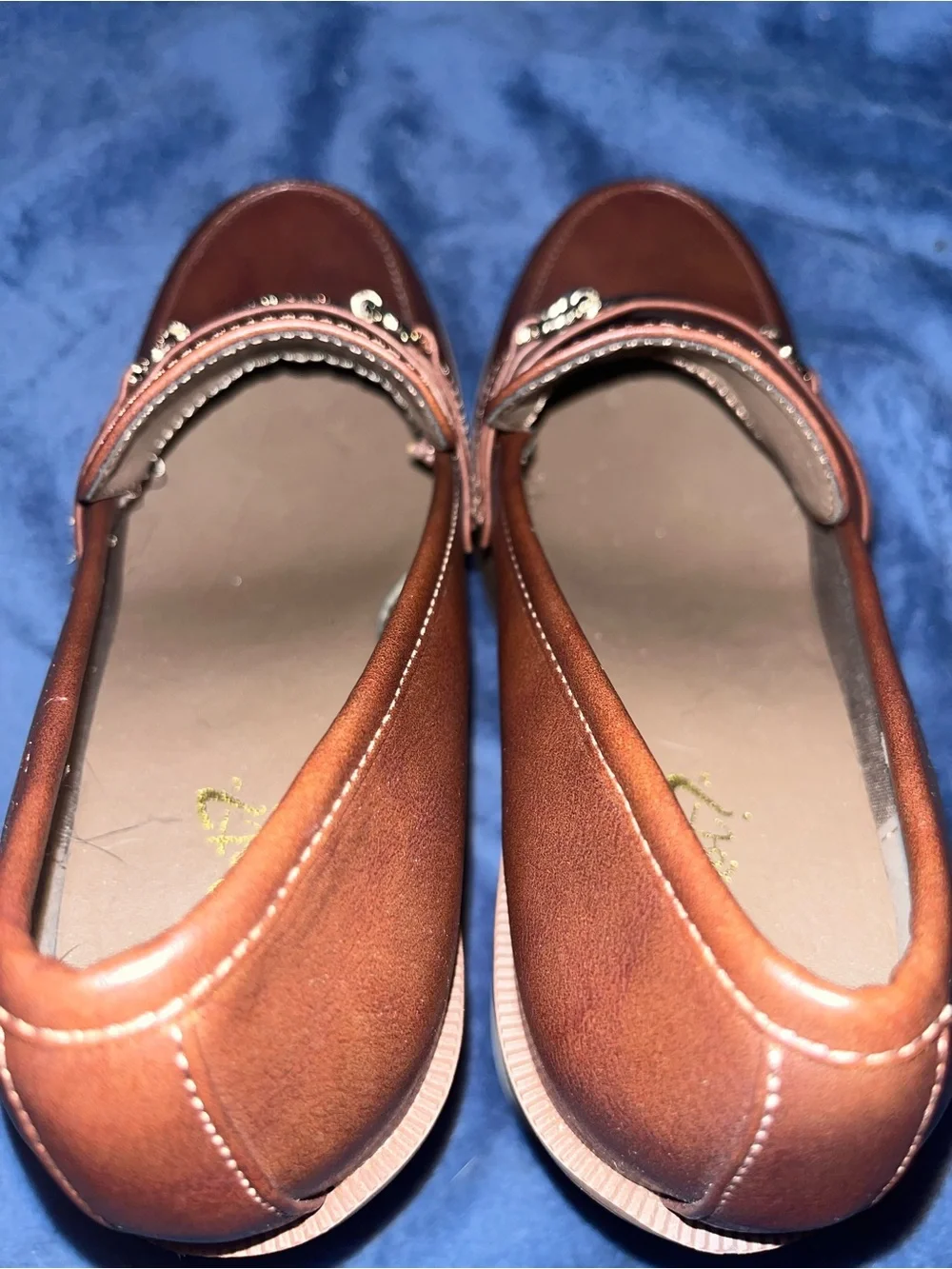 NWOT Style Cognac Platform Loafers Heeled Block Heels Gold Buckle size 8 M